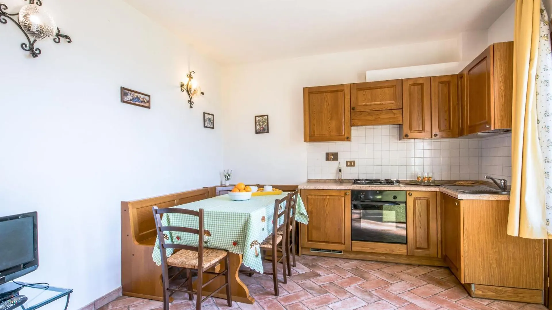 Apartment Montereggi-3 By Interhome Capraia e Limite